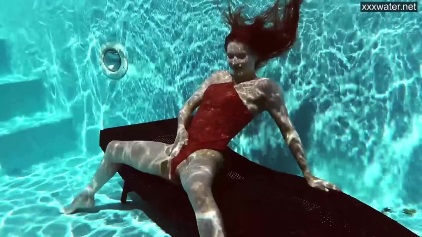 Mia Split – Russian Sexy Gymnast